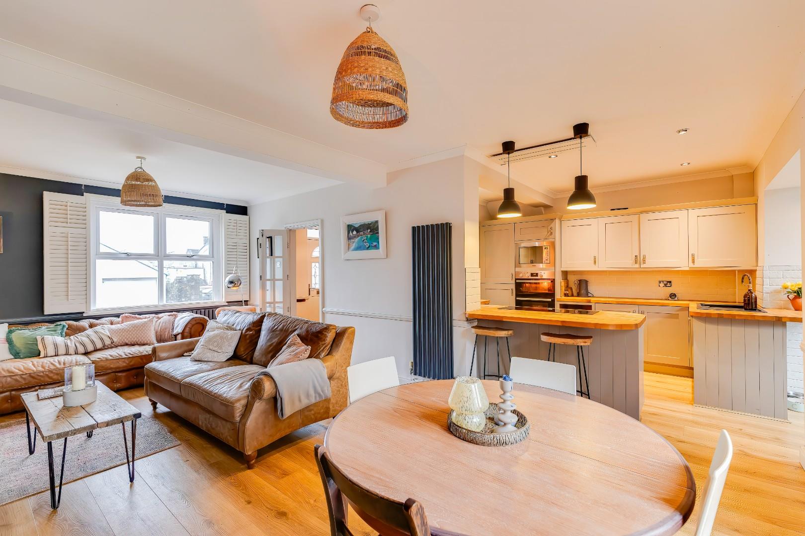 Borough Close, Cowbridge, Vale of Glamorgan, CF71 7BN